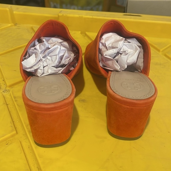 Tory Burch Salinas suede sandals - Picture 3 of 9